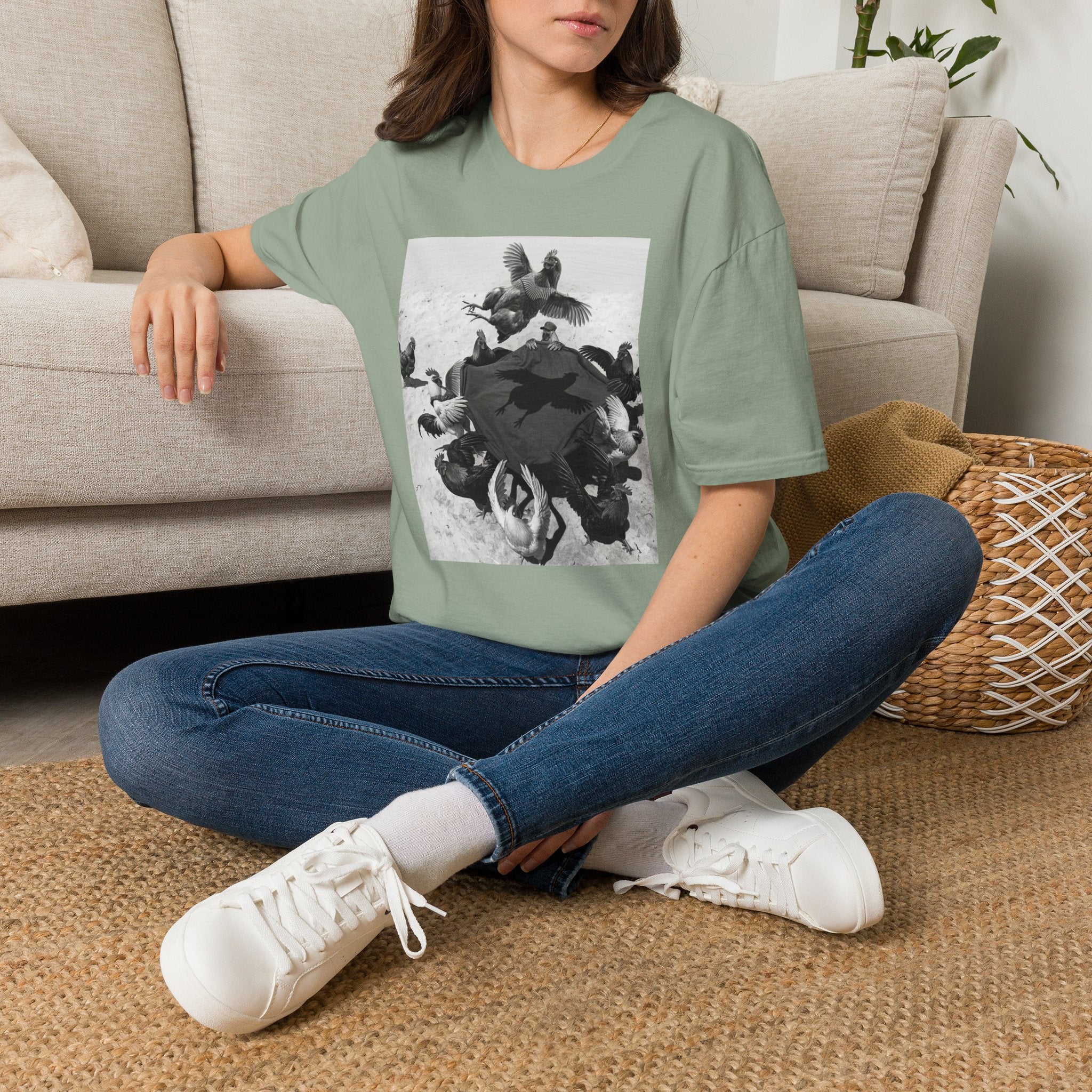 Hen Beach Blanket TossT-Shirt